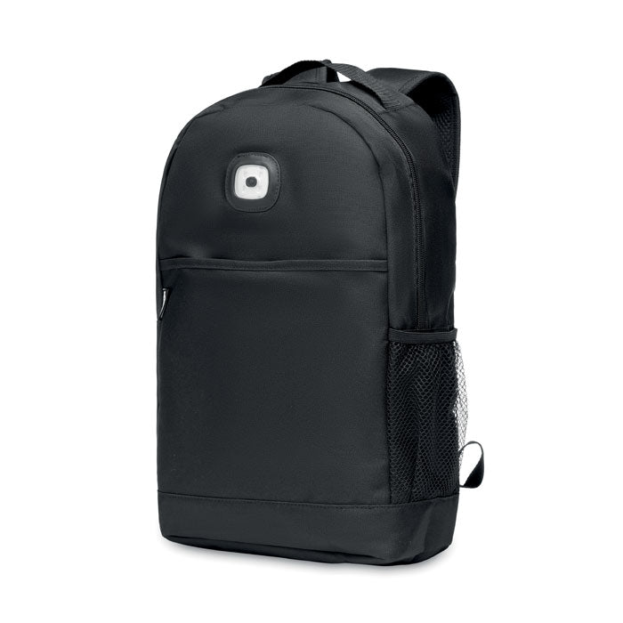 Vista lateral de mochila negra urbana con luz COB