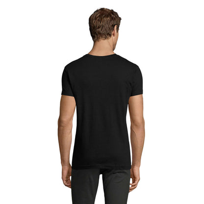 Camiseta gris oscuro lisa, vista completa delantera, fondo neutro