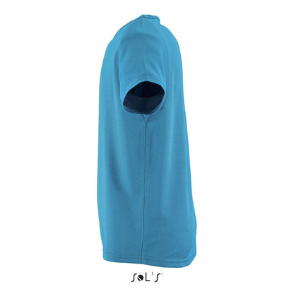 Perfil de camiseta ligera azul para niño.