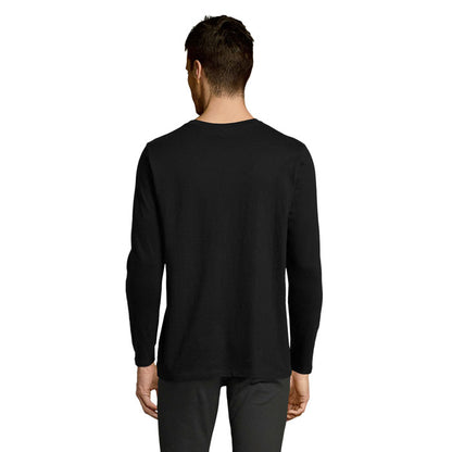 Camiseta negra de hombre, parte posterior recta y sin costuras marcadas
