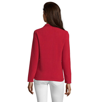 Polar rojo mujer vista frontal con ajuste recto