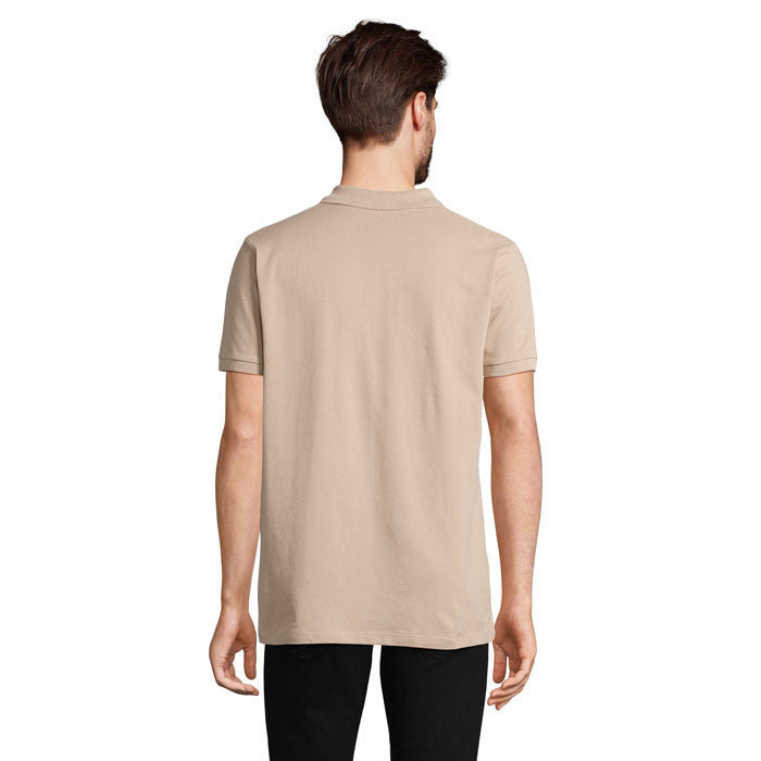 Muestra de la parte posterior del PLANET MEN - PLANET HOMBRE Polo 170g en color claro, 100% algodón orgánico.