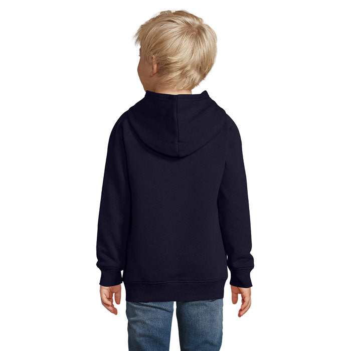STELLAR KIDS - STELLAR KIDS SUDADERA, niño de espaldas vistiendo sudadera con capucha oscura.