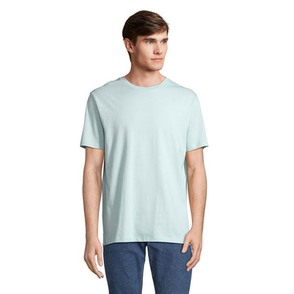 Vista trasera de camiseta azul celeste unisex, fondo blanco