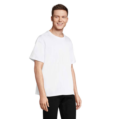 Camiseta oversize blanca vista trasera completa