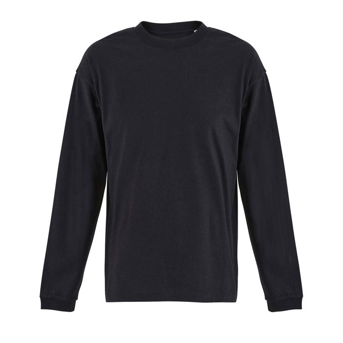 Vista frontal de la camiseta unisex negra LEGACY LSL CAMISETA 220g, con cuello redondo y manga larga.