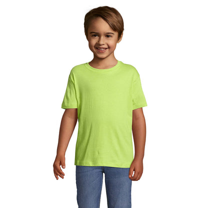 Camiseta promocional infantil en verde manzana, vista de frente