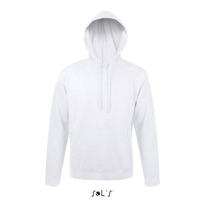 Parte trasera de sudadera caqui en modelo masculino